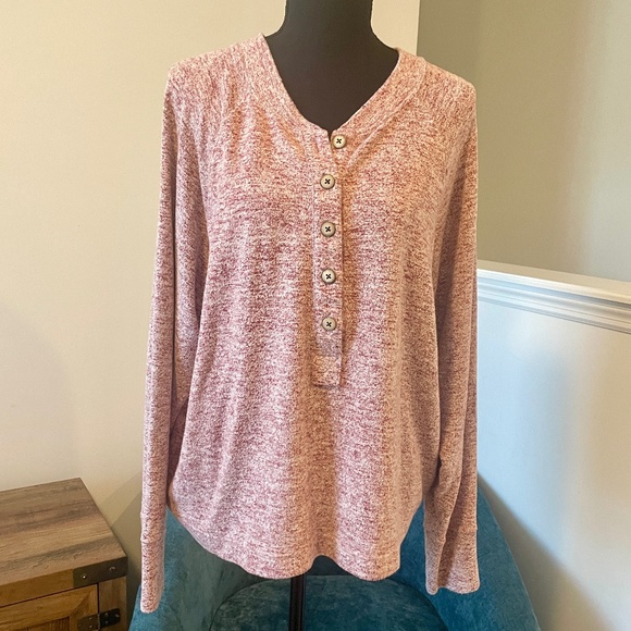 cabi Henley Pullover, #4200, NWOT, M, Burgundy Mist - Picture 3 of 9